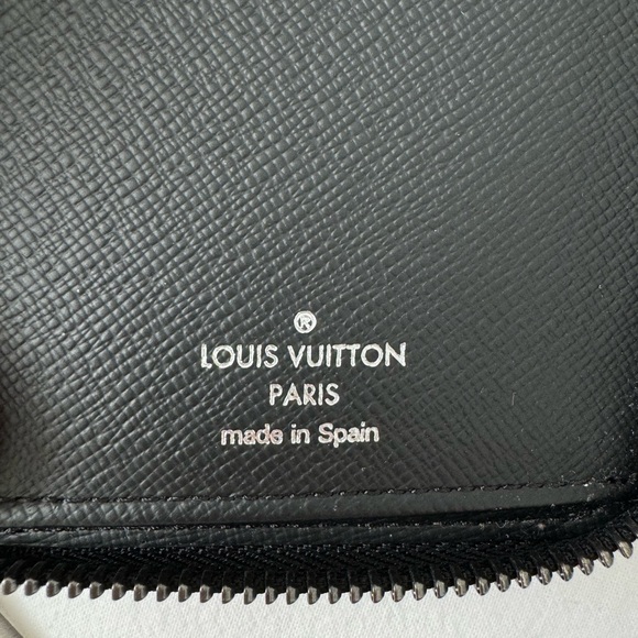 LOUIS VUITTON ZIPPY WALLET ECLIPSE MONOGRAM - Picture 4 of 11